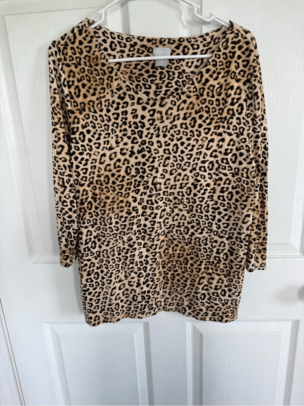 Chico’s Leopard Print Tunic Top Size 2 Animal Print Soft Stretch Fall Relaxed